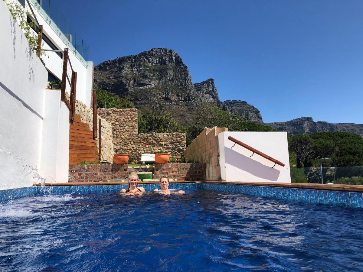 Camps Bay Blue Self-Catering Studios كيب تاون المظهر الخارجي الصورة