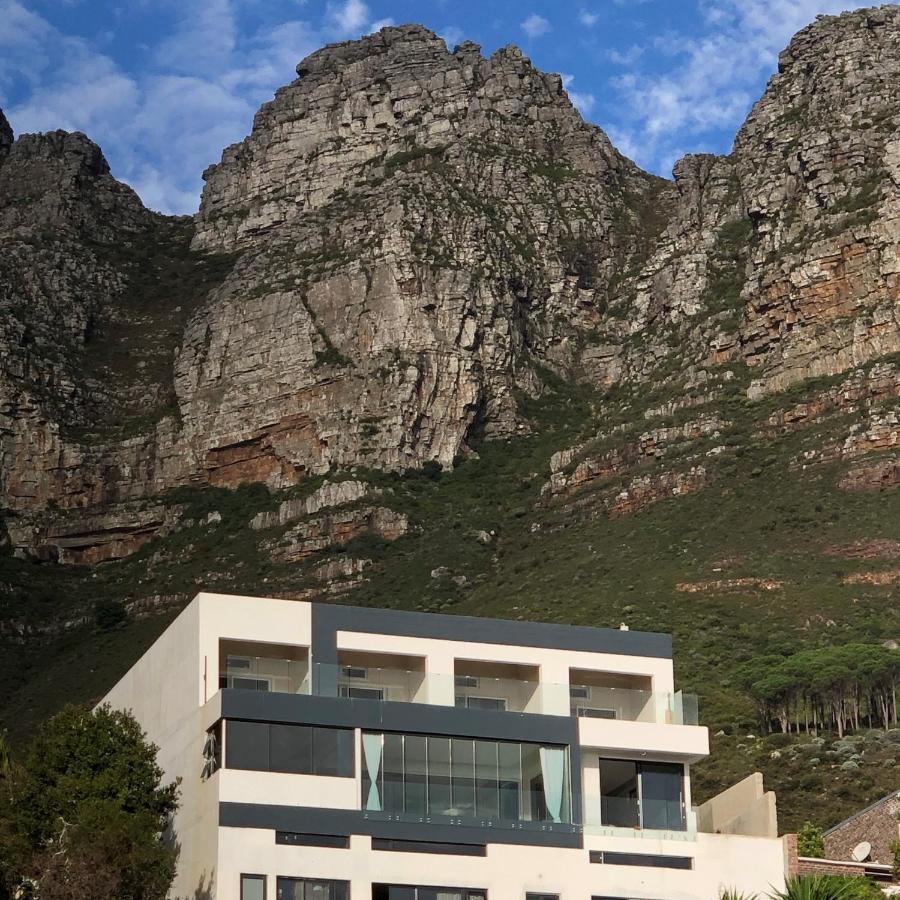 Camps Bay Blue Self-Catering Studios كيب تاون المظهر الخارجي الصورة