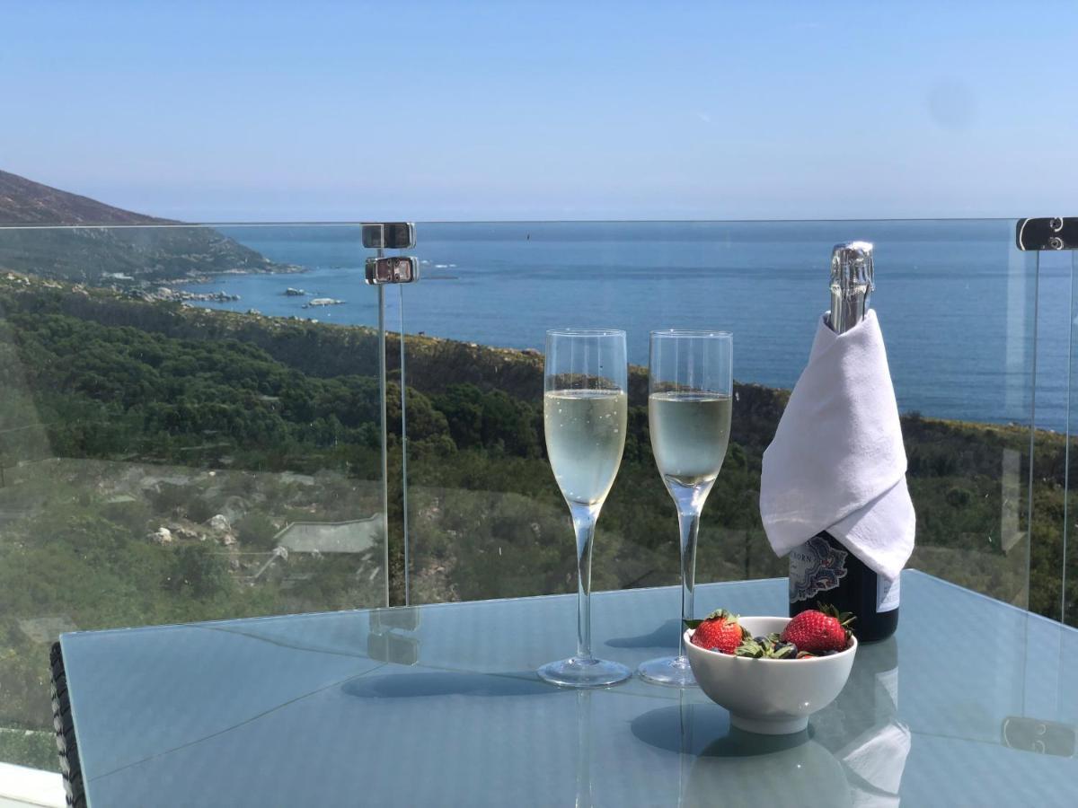 Camps Bay Blue Self-Catering Studios كيب تاون المظهر الخارجي الصورة