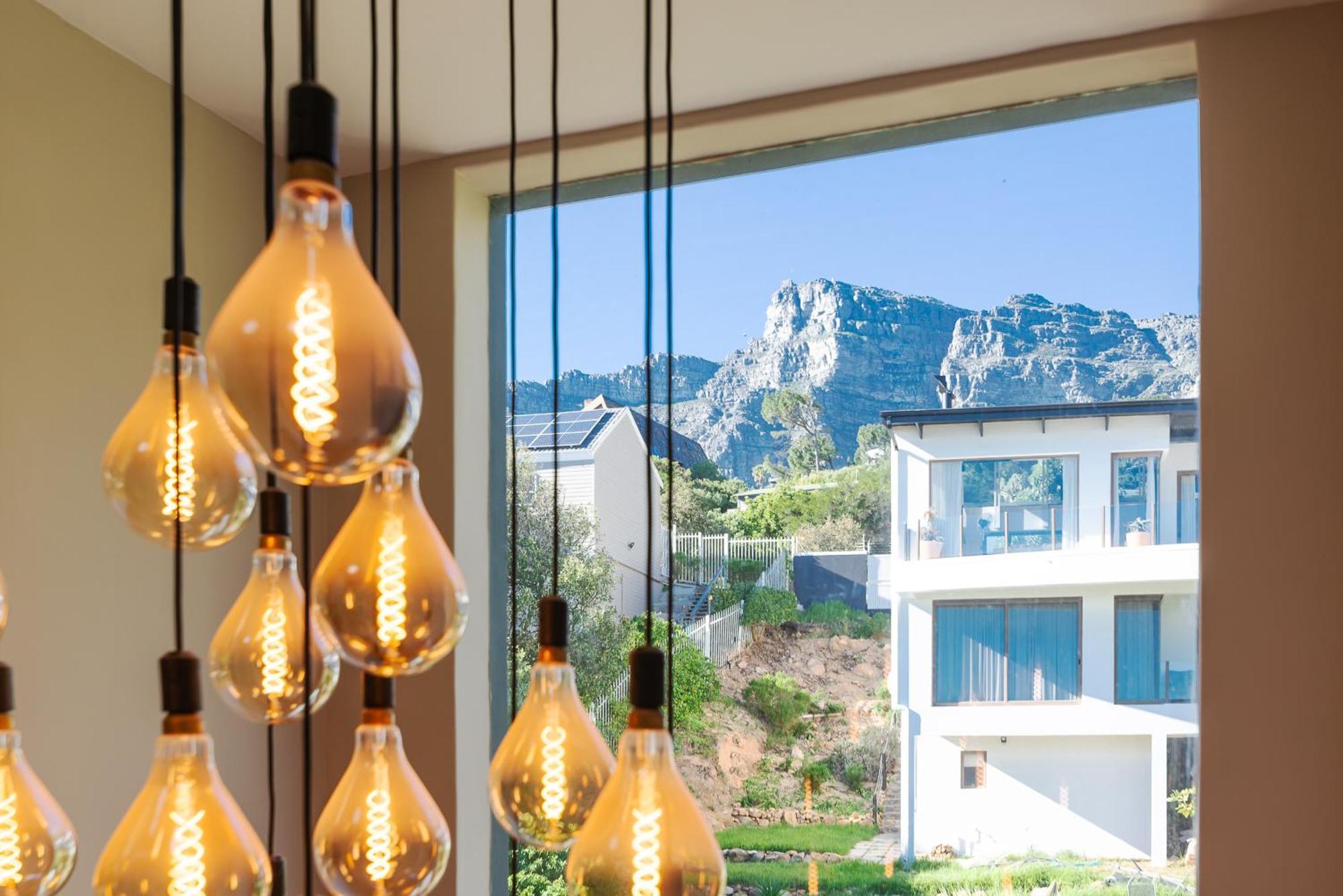 Camps Bay Blue Self-Catering Studios كيب تاون المظهر الخارجي الصورة